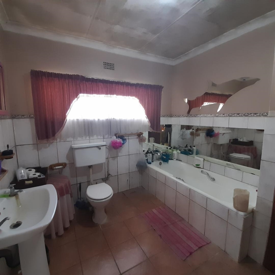 8 Bedroom Property for Sale in Rietfontein North West